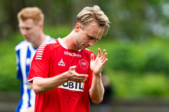 Limhamn Bunkeflos Simon Thoresson jublar