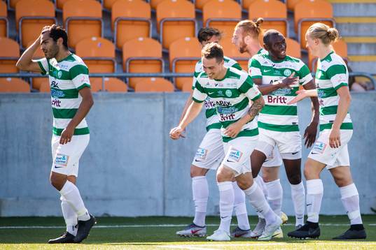 Västerås Filip Tronet jublar