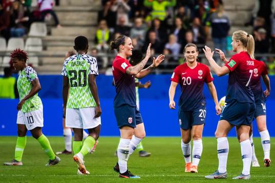 Elise Hove Thorsnes of Norway celebrate with teammates