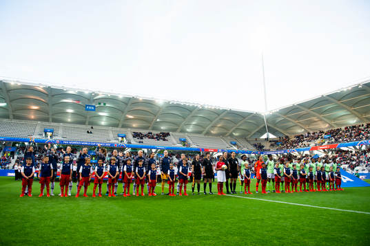 The players of of Norway and of Nigeria
