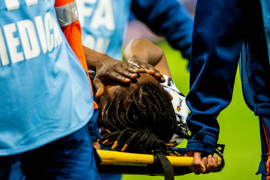 Faith Michael of Nigeria with an injury