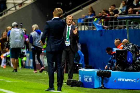 Martin Sjögren, head coach of Norway, and Thomas Dennerby,