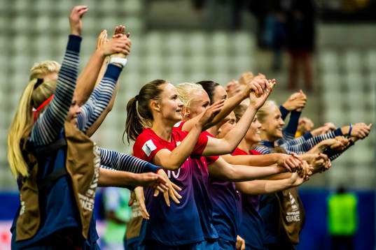 Caroline Graham Hansen of Norway celebrates with her