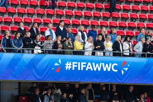Players of Sweden in the stands