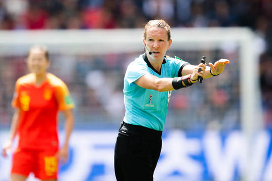 Referee Marie-Soleil Beaudoin