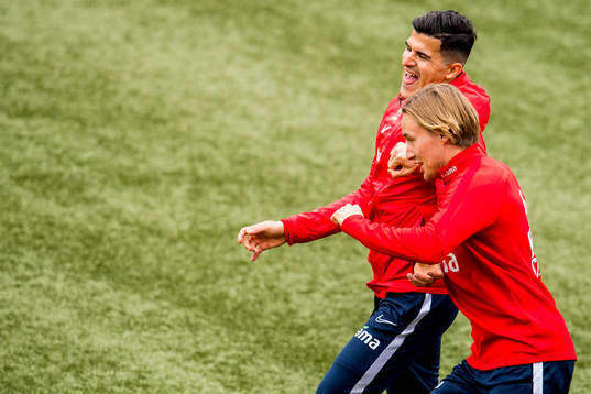 Tarik Elyounoussi and Jonas Svensson of Norway