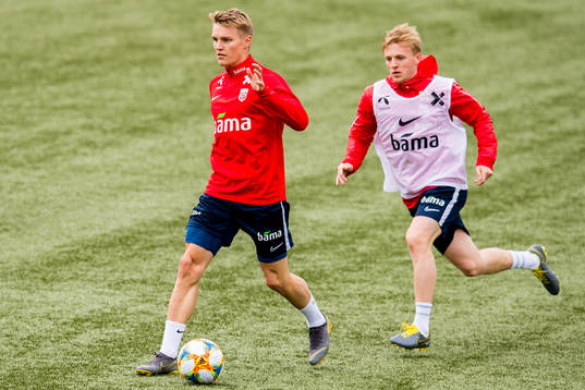 Martin Ødegaard and Mats Møller Dæhli of Norway