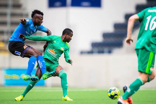 Halmstads Thomas Boakye och Dalkurds Frank Arhin