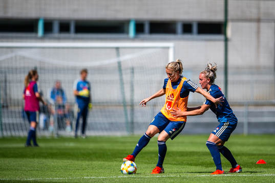 Mimmi Larsson and Julia Roddar of Swedish national women