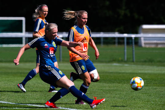 Stina Blackstenius and Jonna Andersson of Swedish national