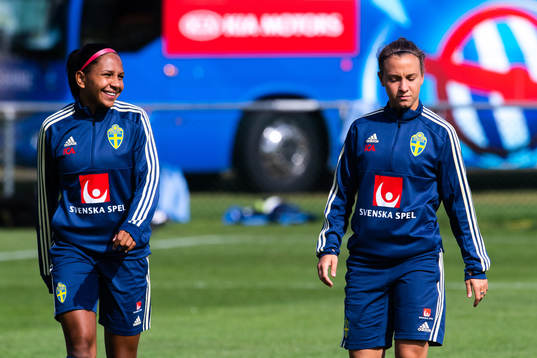 Madelen Janogy and Julia Zigiotti Olme of Swedish national