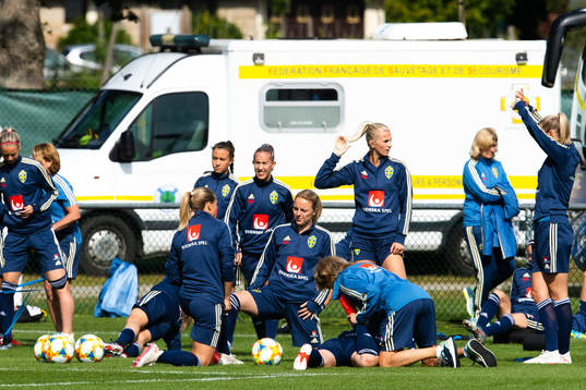 Players of Swedish national women football team