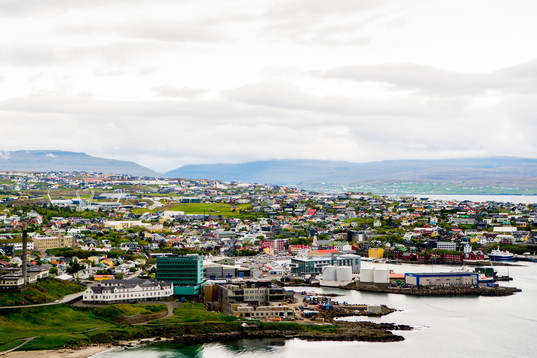 General view of Torsvøllur and the city