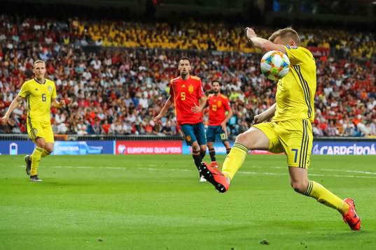 Sebastian Larsson of Sweden