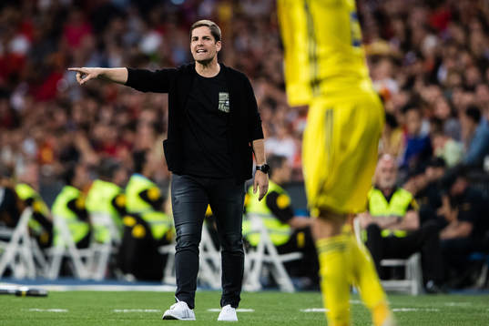 Assistant coach Robert Moreno of Spain