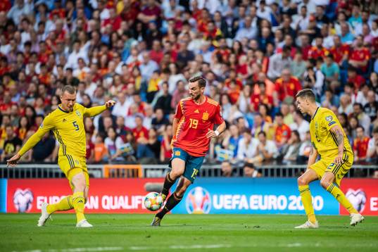 Jacob Johansson and Mikael Lustig of Sweden against Fabián