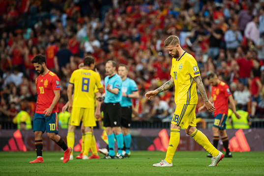 Pontus Jansson of Sweden looks dejected