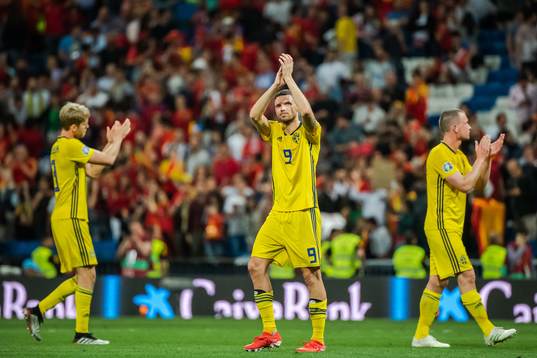 Marcus Berg of Sweden thank the supporters