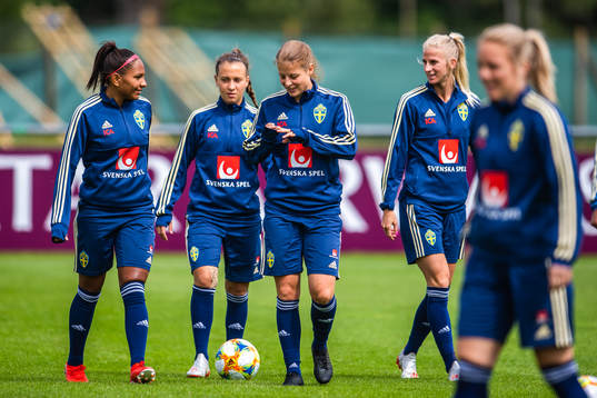Madelen Janogy , Julia Zigiotti Olme , Anna Anvegård and
