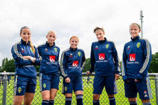 Kosovare Asllani , Stina Blackstenius  Mimmi Larsson, Nilla