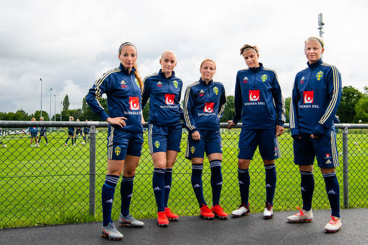 Kosovare Asllani , Stina Blackstenius  Mimmi Larsson, Nilla