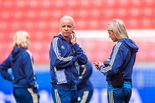 Caroline Seger and Olivia Schough of Sweden