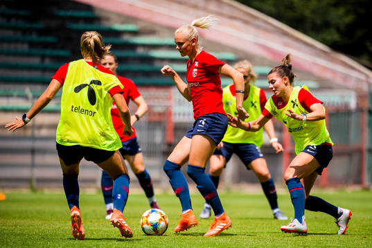 Karina Sævik and Cecilie Redisch Kvamme of Norway