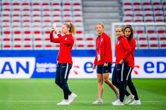 Synne Skinnes Hansen, goalkeeper Cecilie Hauståker