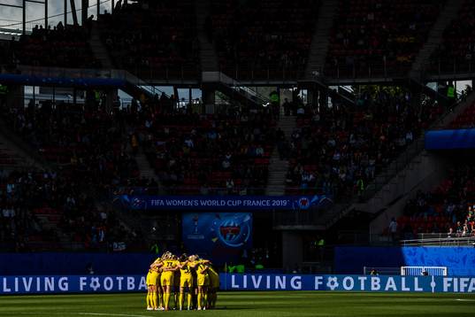 Players of Sweden gathers