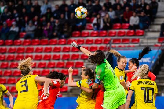 Goalkeeper Christiane Endler  of Chile