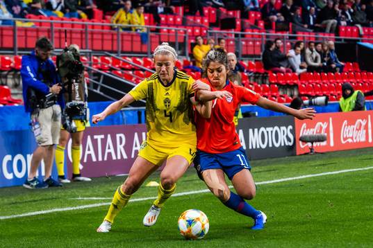 Hanna Glas of Sweden and Javiera Paz Toro Ibarra of Chile