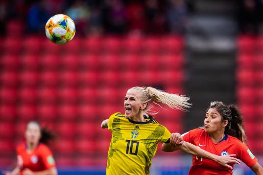 Sofia Jakobsson of Sweden and Javiera Paz Toro Ibarra of