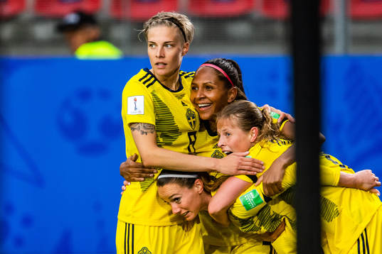 Lina Hurtig , Madelen Janogy , Kosovare Asllani and Anna