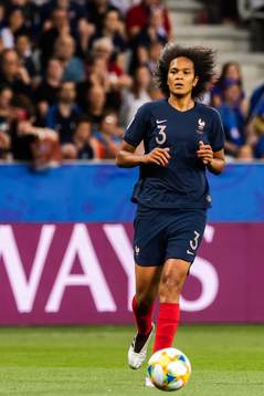 Wendie Renard of France