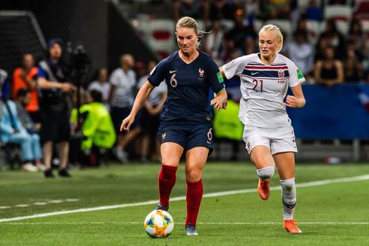 Amandine Henry of France and Karina Sævik of Norway
