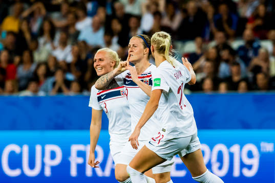 Isabell Lehn Herlovsen of Norway celebrates with Maria