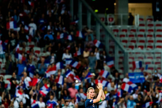 Amandine Henry of France celebrates