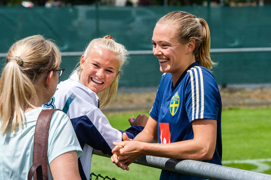 Magdalena Eriksson of Sweden with girlfriend Pernille Harder