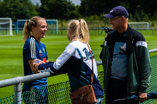 Magdalena Eriksson of Sweden with girlfriend Pernille Harder