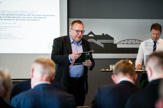 Revisor Per Karlsson presenterar revisorernas berättelse
