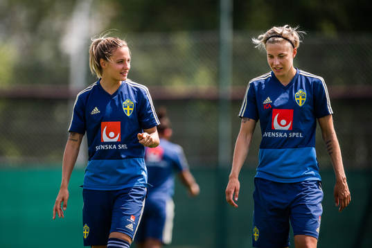 Nathalie Björn and Julia Roddar of Sweden