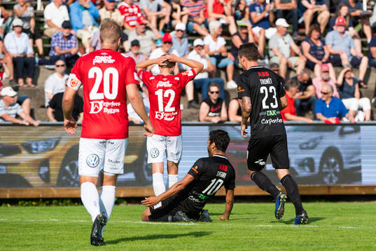 Västerås Karwan Safari och Filip Tronet jublar