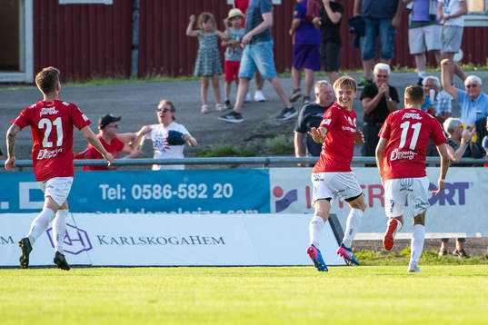 Degerfors Jakob Ortmark jublar