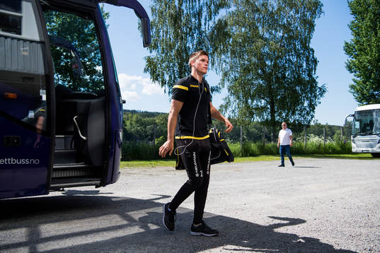 Eirik Wichne of Start arrives