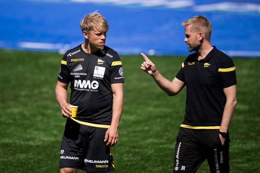 Pål Erik Pedersen, physiotherapist, and Joey Hardarson,