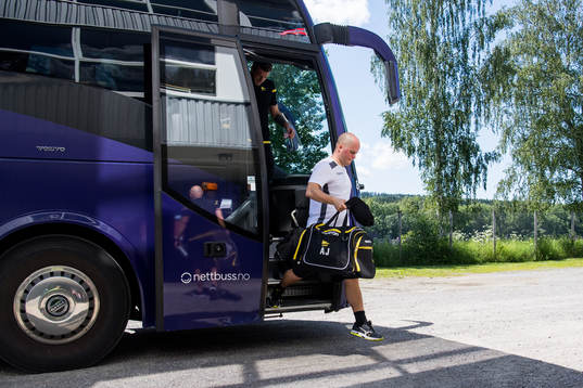 Andreas Jenssen, coach and analyst of Start, arrives