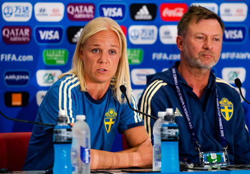 Caroline Seger and Peter Gerhardsson, Head coach of Sweden