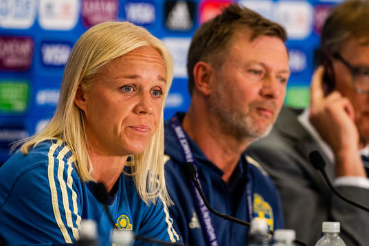 Caroline Seger and Peter Gerhardsson, Head coach of Sweden