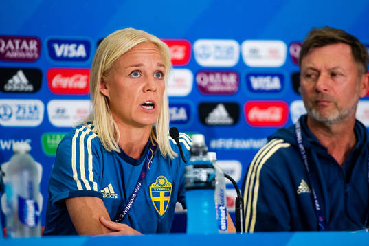 Caroline Seger and Peter Gerhardsson, Head coach of Sweden