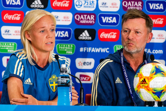 Caroline Seger and Peter Gerhardsson, Head coach of Sweden